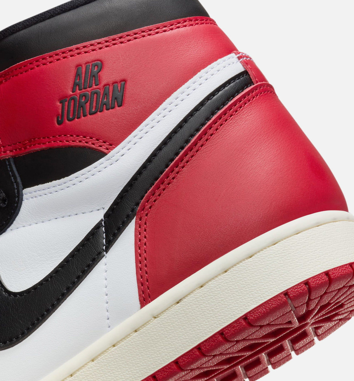 Air Jordan 1 Retro High OG Black Toe Men's Shoes - White/Black/Varsity Red/Sail