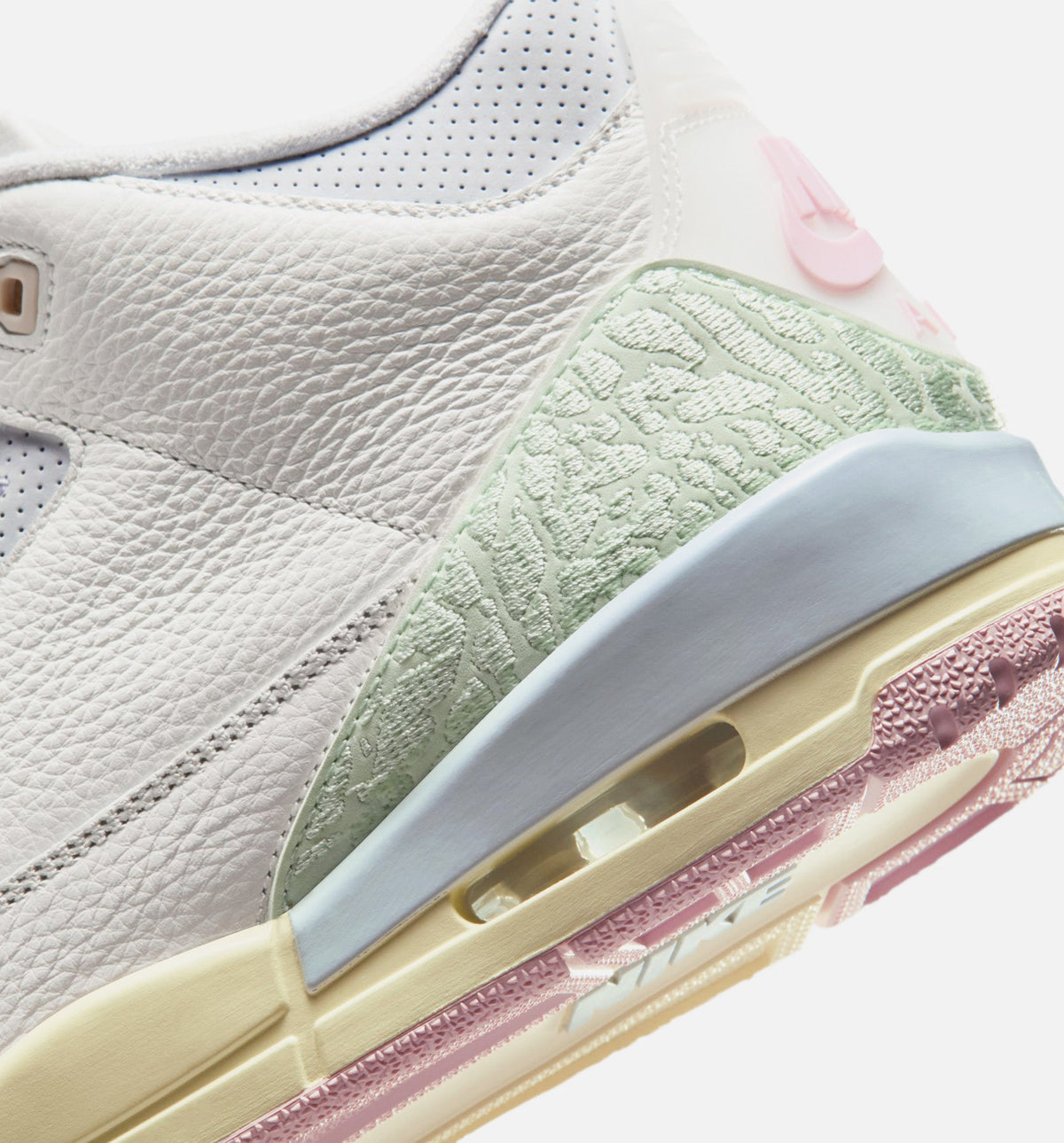 Air Jordan 3 Retro Sail and Jade Aura Men's Shoes - Sail/Jade Aura/Aura/Iced Carmine